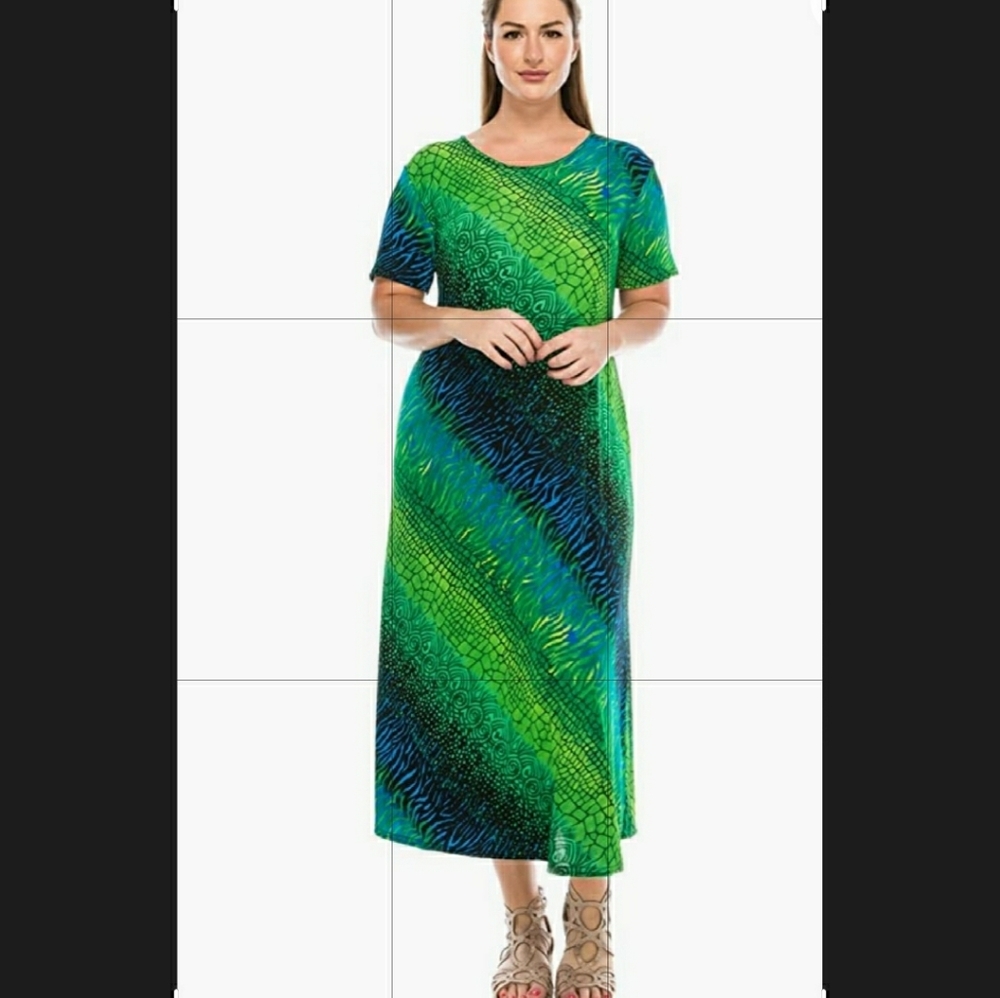 Women stretchy short sleeve gown